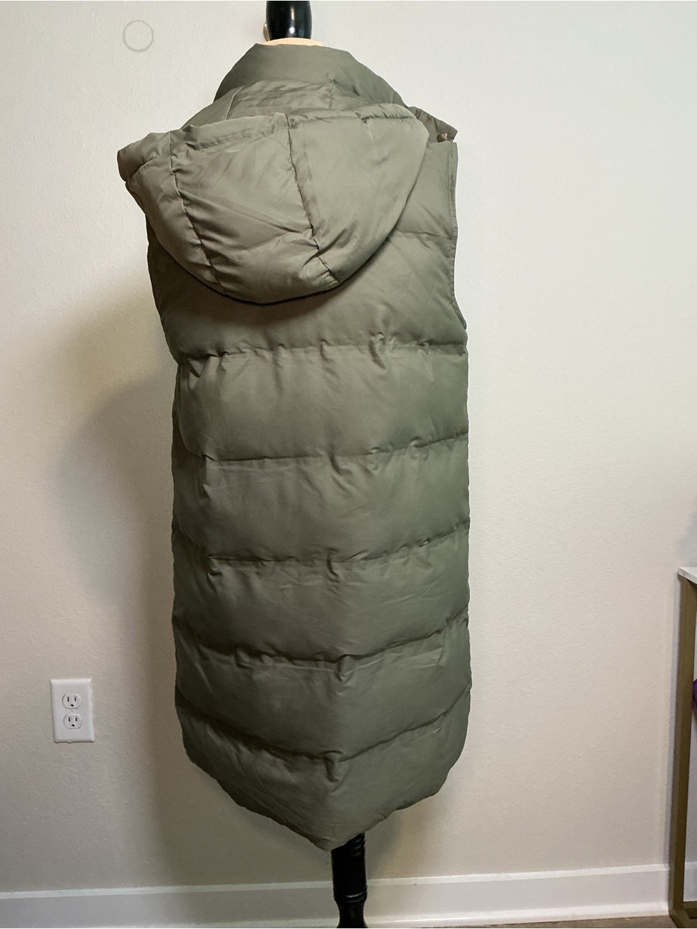 Long Quilted Puffer Vest - Olive Green - Picture 3 of 9